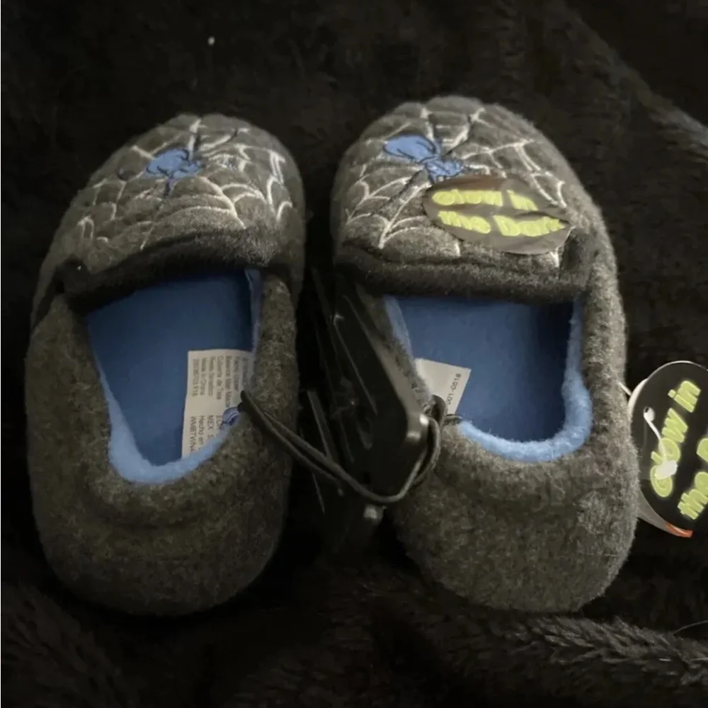 Wonder Nation Spider Web Design Glow In The Dark Boys/Toddler Slippers